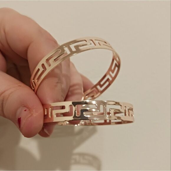 Rose Gold Hoop Earrings - Picture 1 of 4